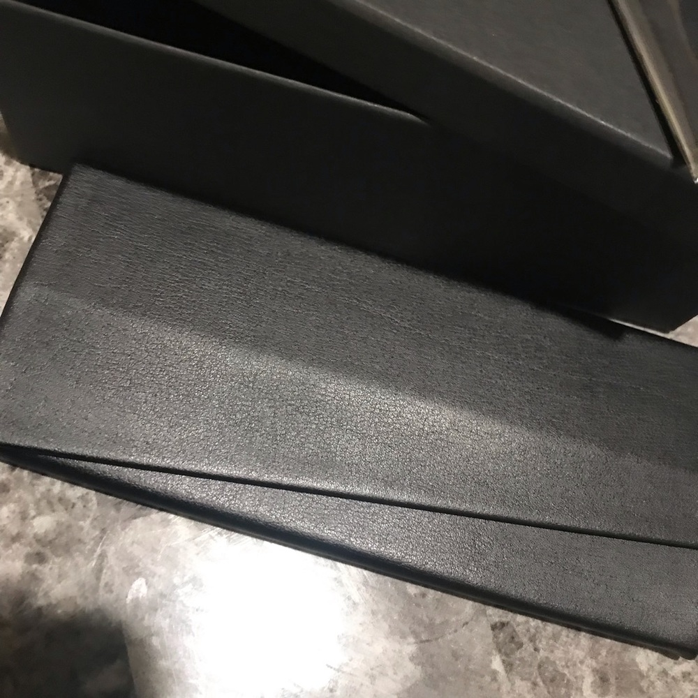 DIOR Sunglasses case set new FIRM PRICE - Picture 2 of 5